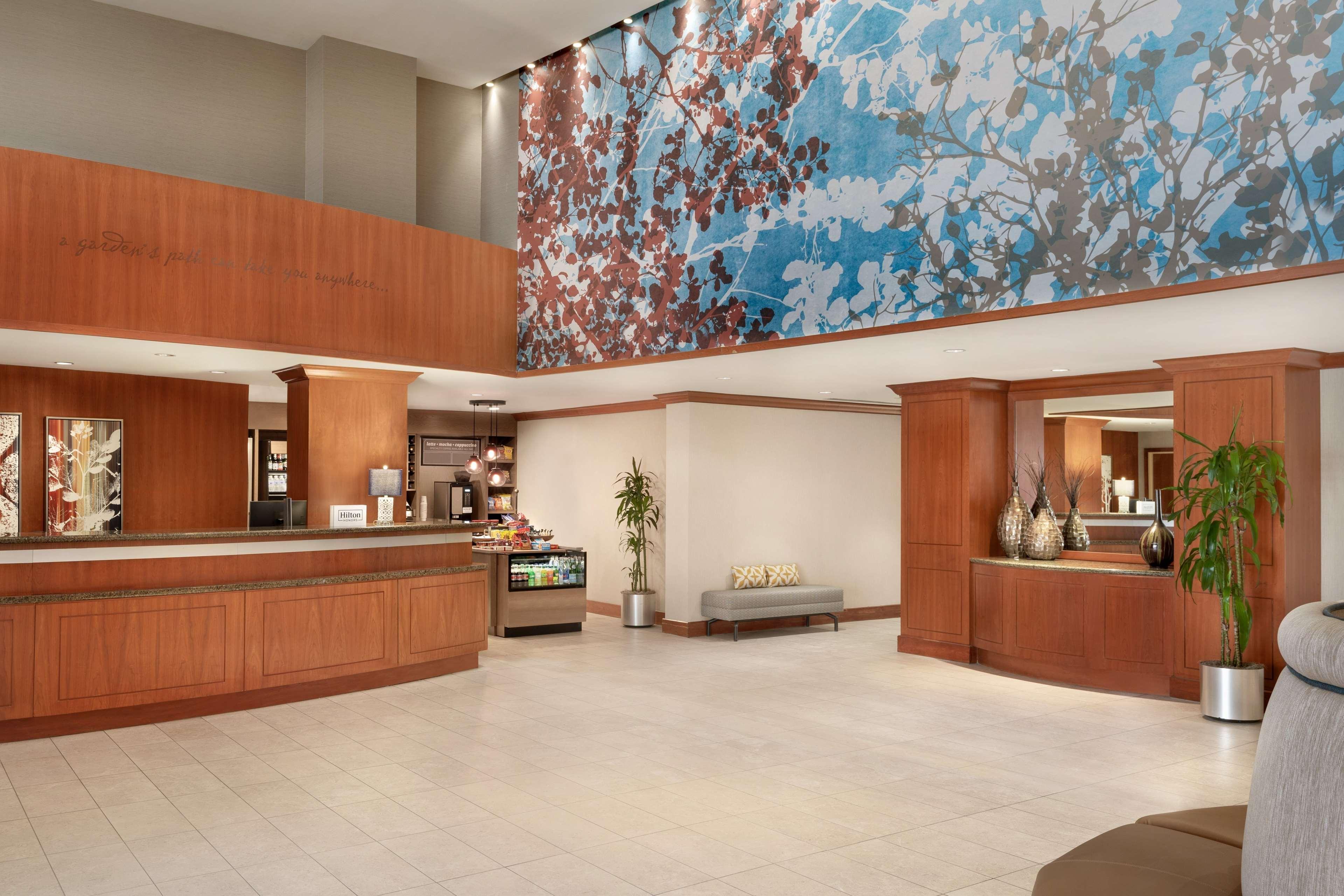 Hilton Garden Inn Тайсонс Экстерьер фото